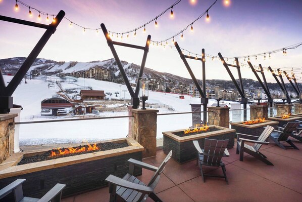 Property grounds - Sheraton Steamboat Villas - Ski-In Ski-Out Resort Property - Sleeps 4 (Steamboat Springs)