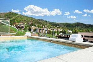 Beheizter Pool