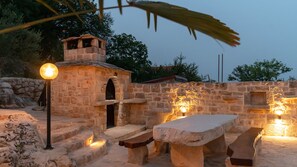 Outdoor dining - Villa Mia by Villas Guide (Krivodol)
