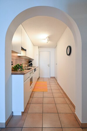 Apartment, 1 Bedroom, Balcony, City View | Interior