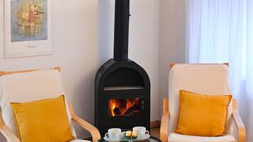 Apartment, 1 Schlafzimmer, Balkon, Stadtblick | Wohnzimmer