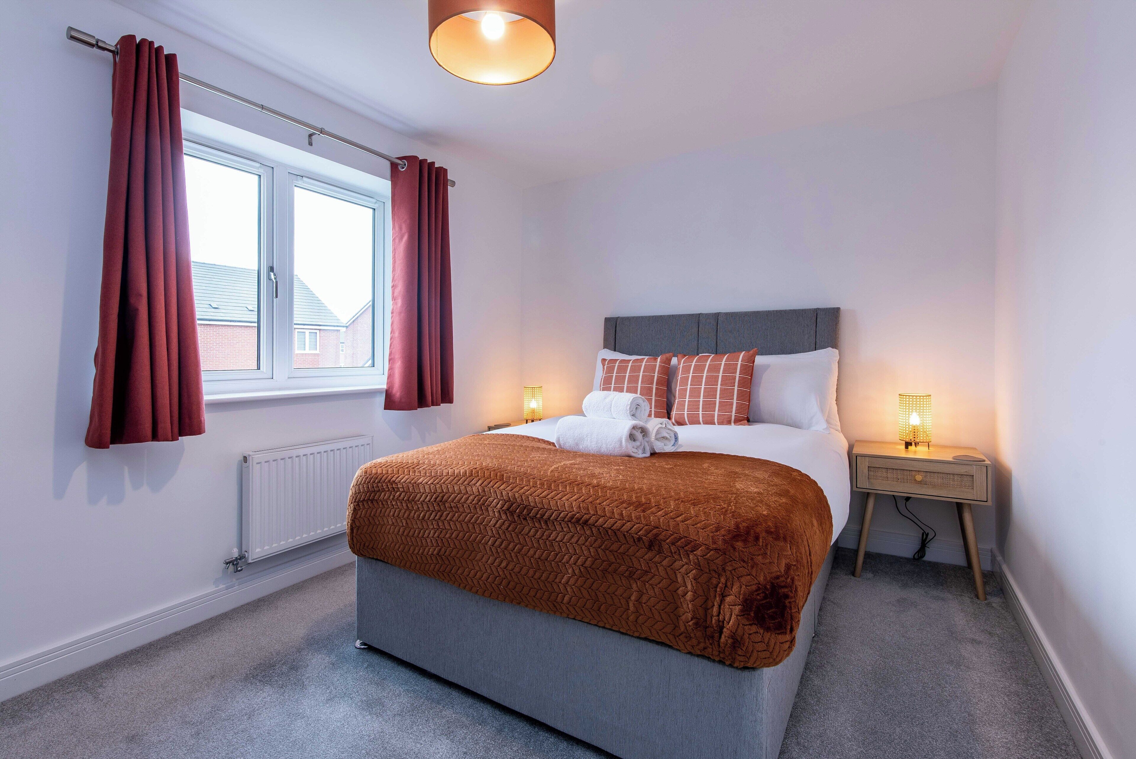 2 bedrooms, iron/ironing board, free WiFi