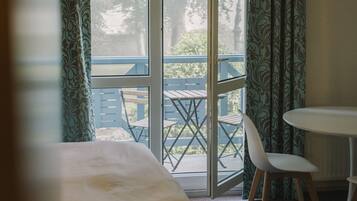 Coffres-forts dans les chambres, chambres insonorisées, Wi-Fi gratuit