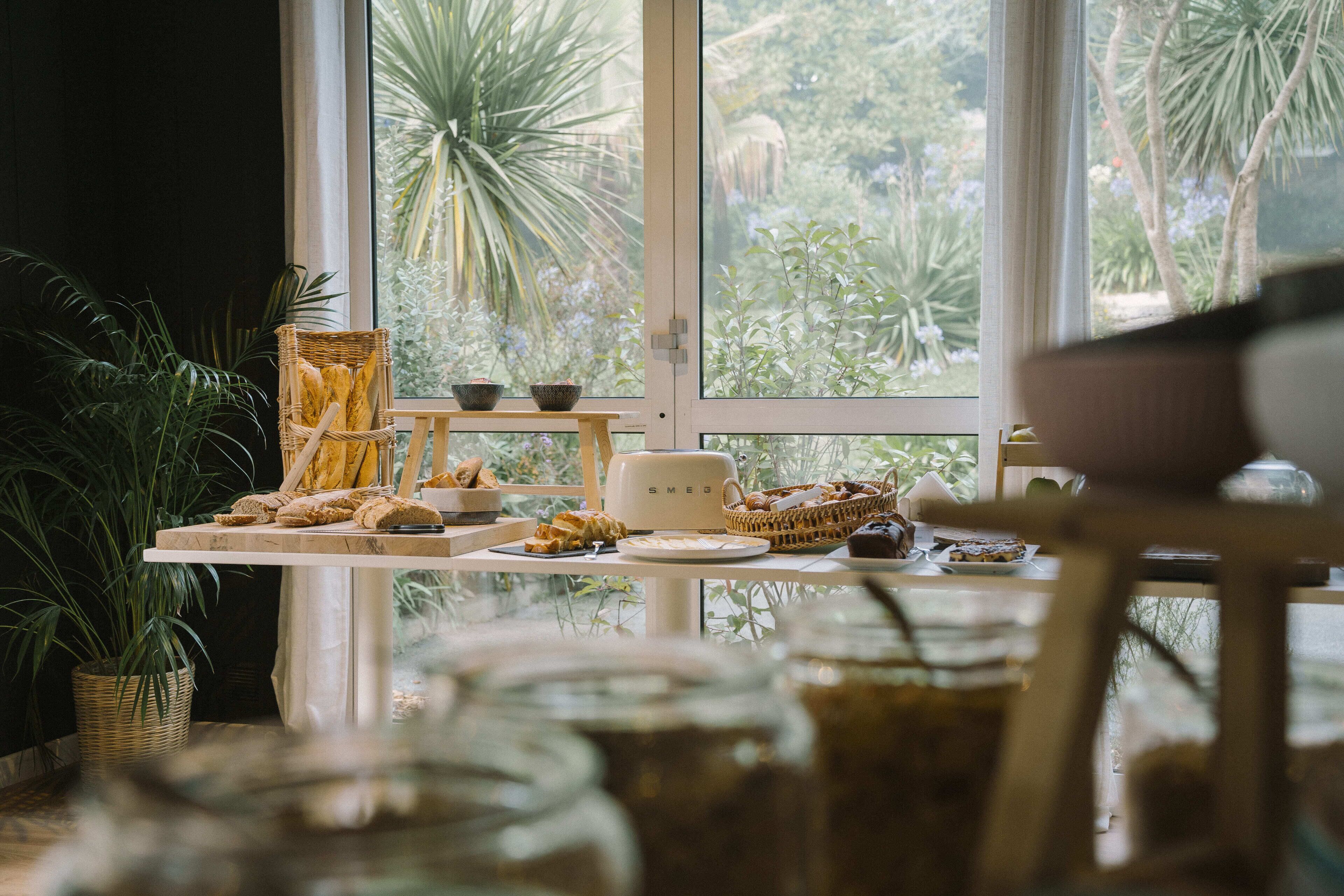 Dagelijks ontbijtbuffet (EUR 14.50 per persoon)