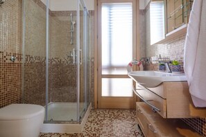 Shower, bidet