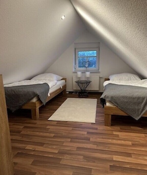 3 Schlafzimmer, Bügeleisen/Bügelbrett, Internetzugang