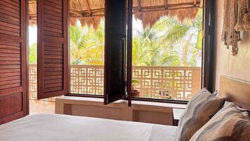 7 bedrooms, iron/ironing board, WiFi, bed sheets