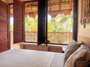 7 bedrooms, iron/ironing board, WiFi, bed sheets