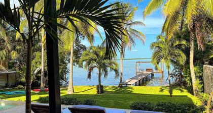 Villa Muyal | 7BR | Waterfront Getaway