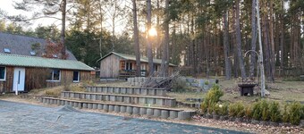 Bungalow '-Waldgrün-' with Private Terrace and Shared Garden