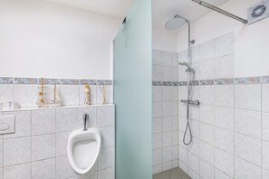 Shower, hair dryer, towels - Apartment 'Leas' with Wi-Fi (Aichen)