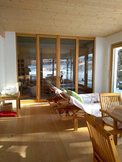 Casa de vacaciones 'Am Teich' con vistas a la montaña, terraza privada y Wi-Fi