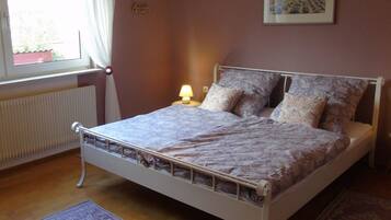 1 Schlafzimmer, Bügeleisen/Bügelbrett, kostenloses WLAN, Bettwäsche