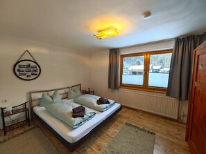 2 Schlafzimmer, kostenloses WLAN, Bettwäsche