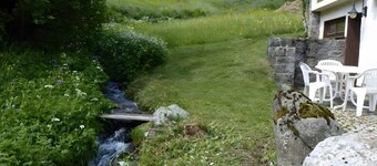 Holiday Home 'Am Bach' with Mountain View, Private Terrace and Wi-Fi