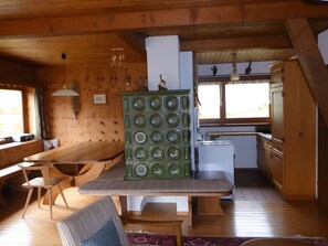 Interior - Holiday Home 'Am Bach' with Mountain View, Private Terrace and Wi-Fi (Wieden)
