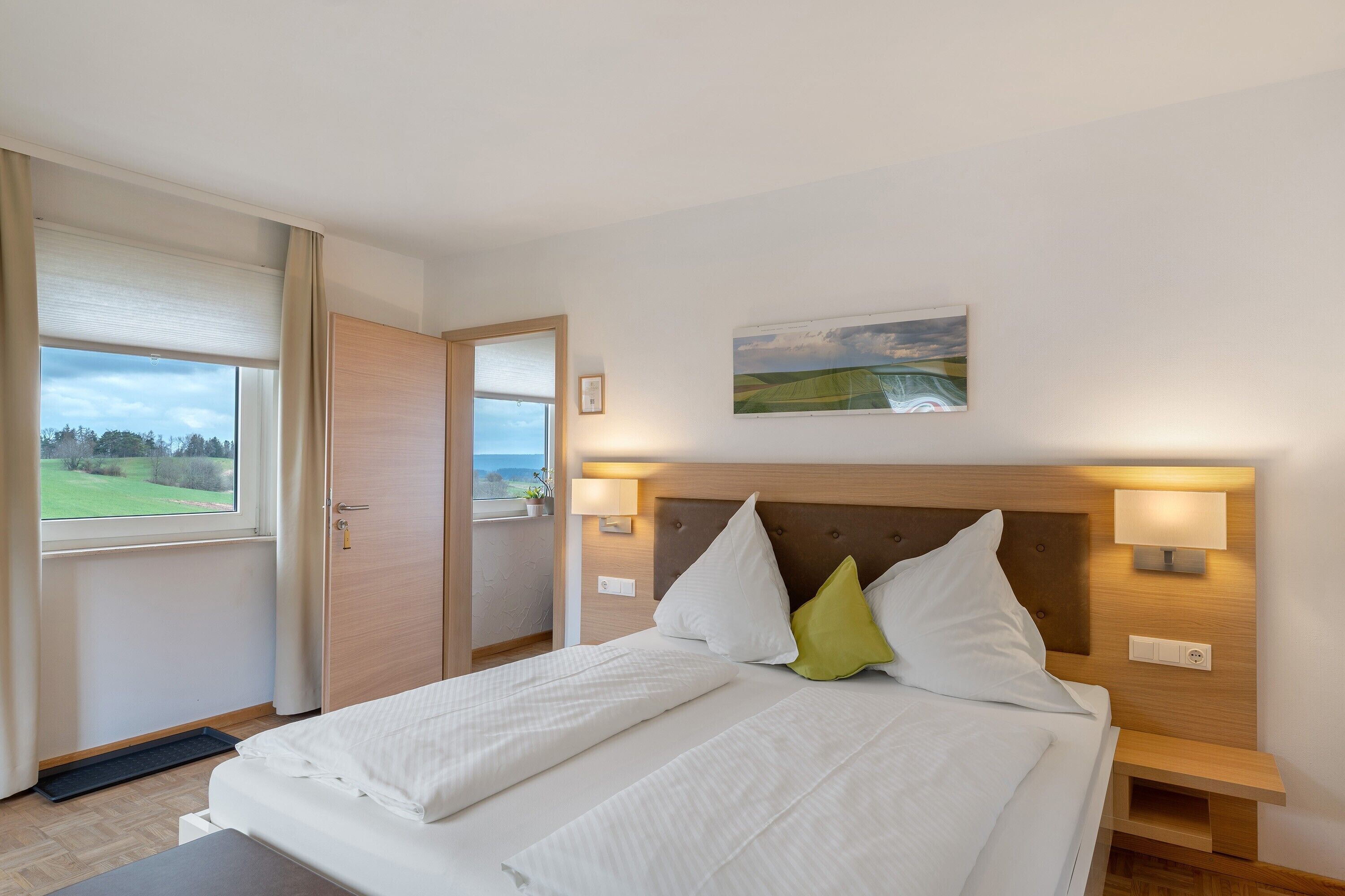 1 bedroom, free WiFi, bed sheets