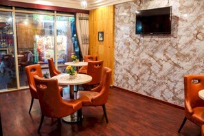 Dining - Premium Twin Comfort Dubai (Dubai)