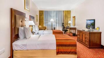 1 bedroom, desk, bed sheets