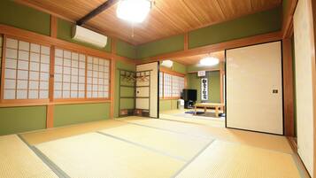 Comfort Room | Free WiFi