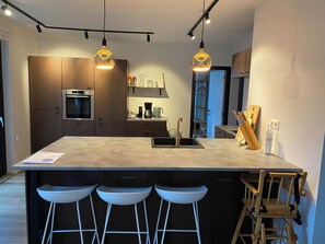 Classic Apartment, 4 Bedrooms | Private kitchen | Fridge, microwave, dishwasher, coffee/tea maker