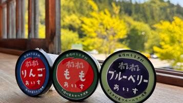 餐飲