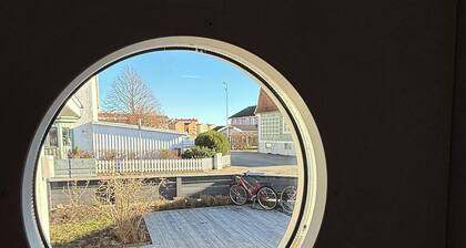 Annex 3 - Cosy apartment for two, close to the sea side and the city center