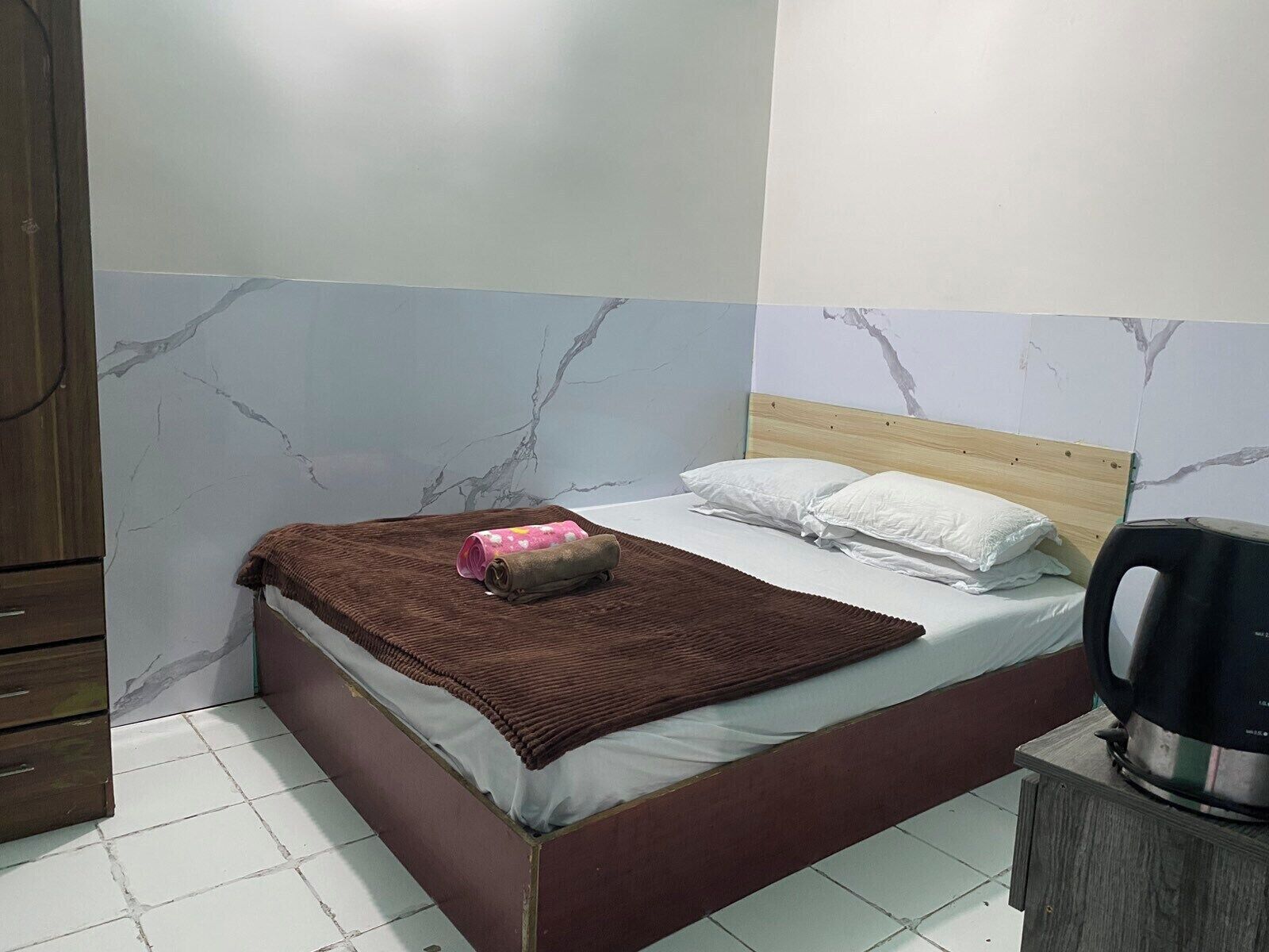 Deluxe Double Room, 1 Bedroom | Desk, iron/ironing board, free WiFi, bed sheets