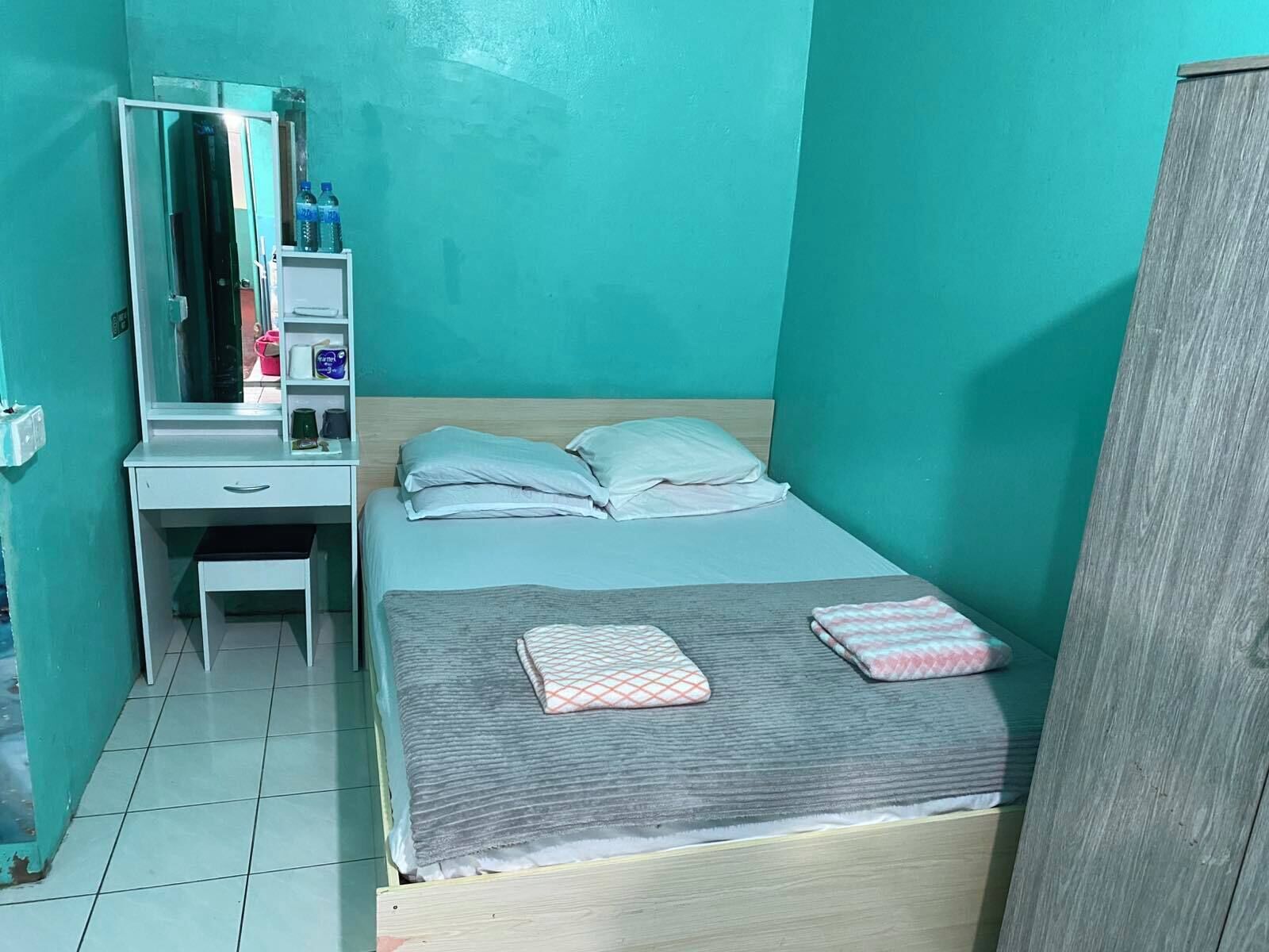 Deluxe Double Room | Desk, iron/ironing board, free WiFi, bed sheets