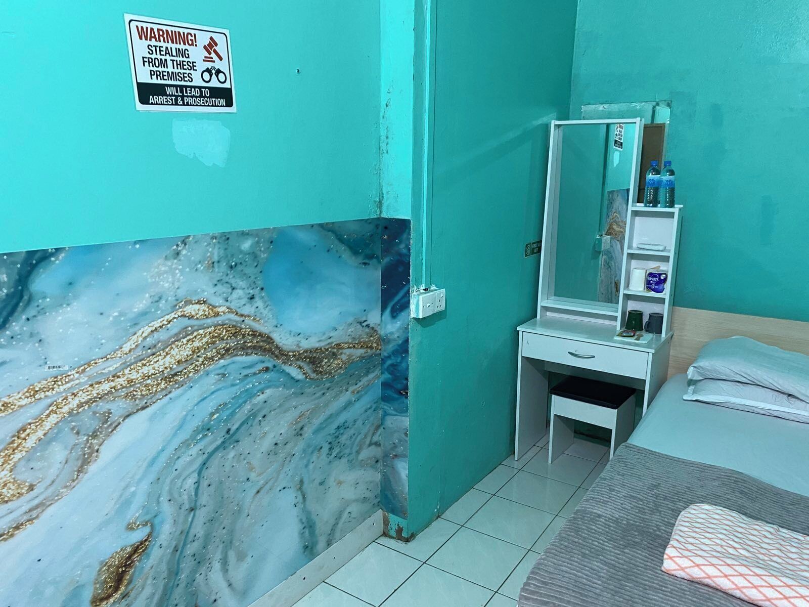 Desk, iron/ironing board, free WiFi, bed sheets