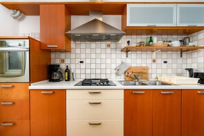 Fridge, microwave, oven, dishwasher