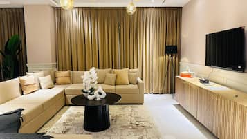 Signature-huoneisto | Oleskelualue | Älytelevisio, tulostin