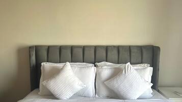 1 bedroom, laptop workspace, blackout curtains, soundproofing