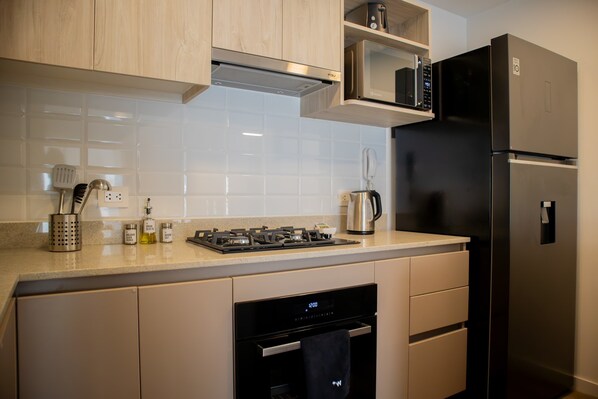 Fridge, microwave, oven, stovetop