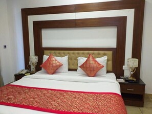 Kamar Double Deluks | Kedap suara dan Wi-Fi gratis