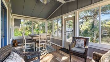 Télévision, espaces bureaux