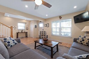 Unclassified image, 4 of 48, button - Lighthouse Loft l Marshfront l Walk to Downtown (St. Augustine)