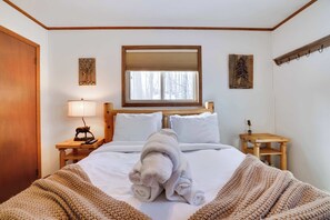 4 chambres, fer et planche à repasser, lit parapluie, Wi-Fi