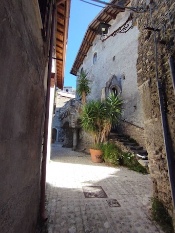 1 bedroom, soundproofing, free WiFi