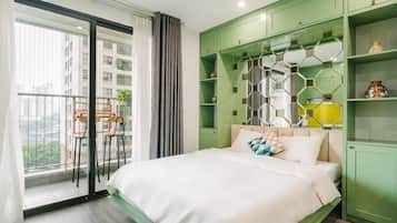 Classic Studio | 1 bedroom, hypo-allergenic bedding, laptop workspace, iron/ironing board