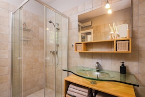 Hair dryer, towels, toilet paper