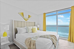 3 bedrooms, desk, iron/ironing board, WiFi