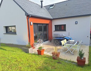 Outdoor dining - Villa Orion: a starfish at the heart of your vacation! NON-SMOKING HOUSE (Mesquer)