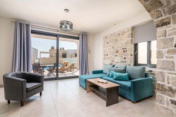 Villa | 2 bedrooms, soundproofing - Elmara Luxury Villa 1 - Next to the Beach (Faistos)
