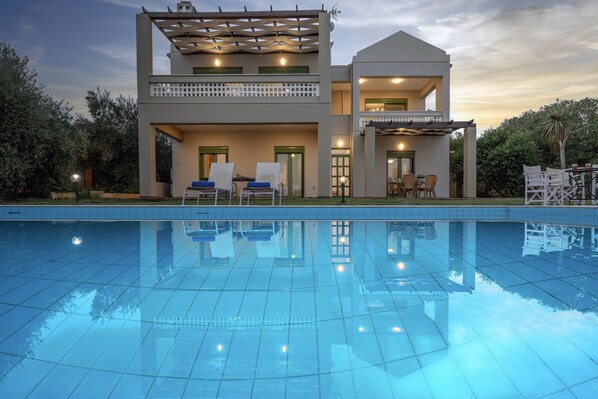 4 bedrooms
