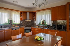 4 bedrooms
