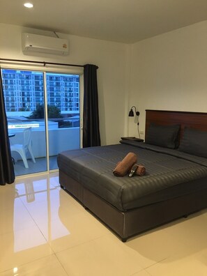 Standard Double Room, Balcony, City View | In-room safe, free WiFi