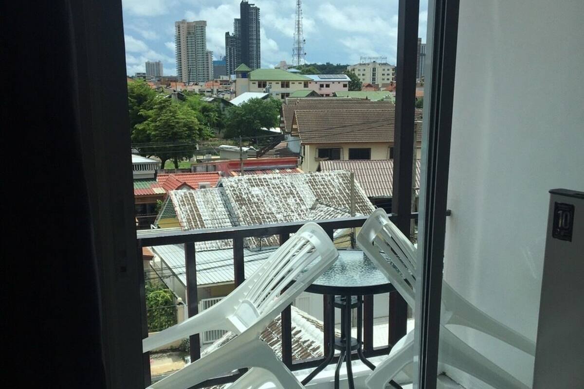 ห้องสแตนดาร์ดดับเบิล, ระเบียง, วิวเมือง | ตู้นิรภัยในห้องพัก, Wi-Fi ฟรี