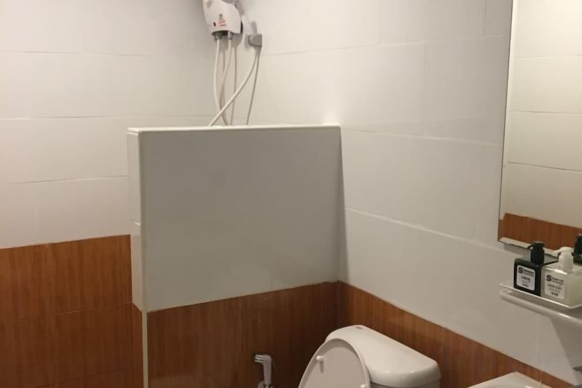 Shower, hair dryer (on request), towels, soap