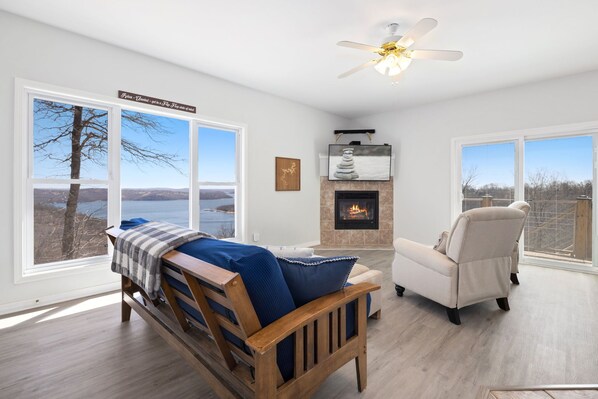 TV, fireplace, offices - Lake Overlook-Gorgeous Beaver Lake Views-Game Room (Garfield)